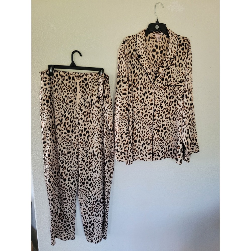 Victorias Secret Leopard Print Satin Pajama Set XL Long Sleeve Top Pants #20